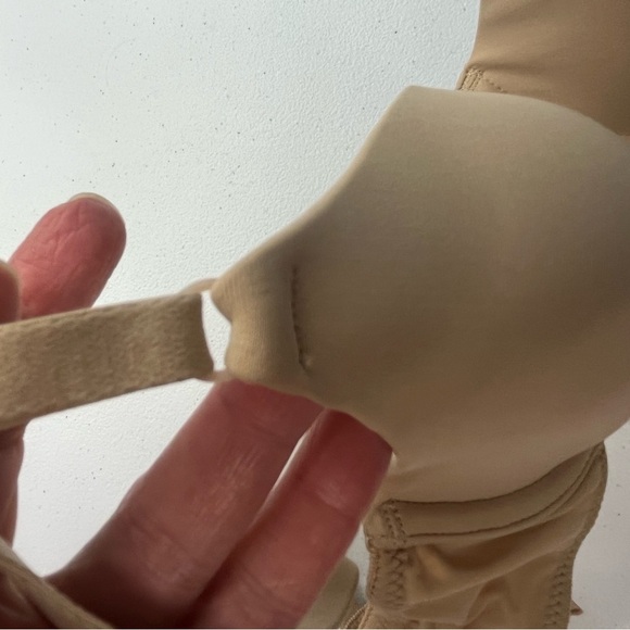 NWT Maidenform T-Shirt 4-Way Stretch Front Adjustable Straps Bra Body Beige 34C - Picture 8 of 15